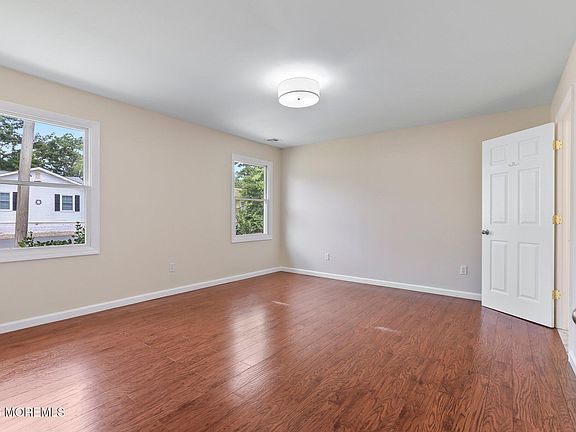 2nd image of 477 Glenwood Ave