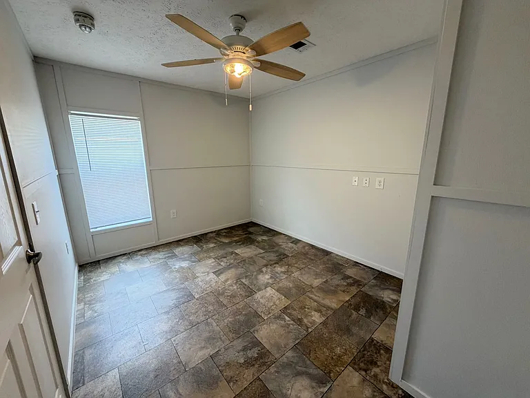 1030 Mildred St #12 — Photo 7