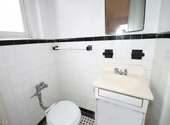 Sold by Fillmore | media 15