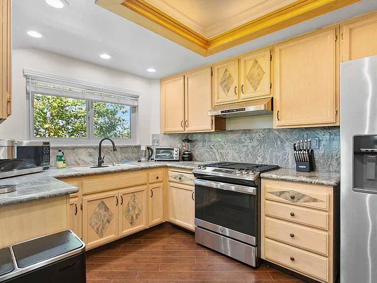 2910 Malaga Cir #A — Photo 4