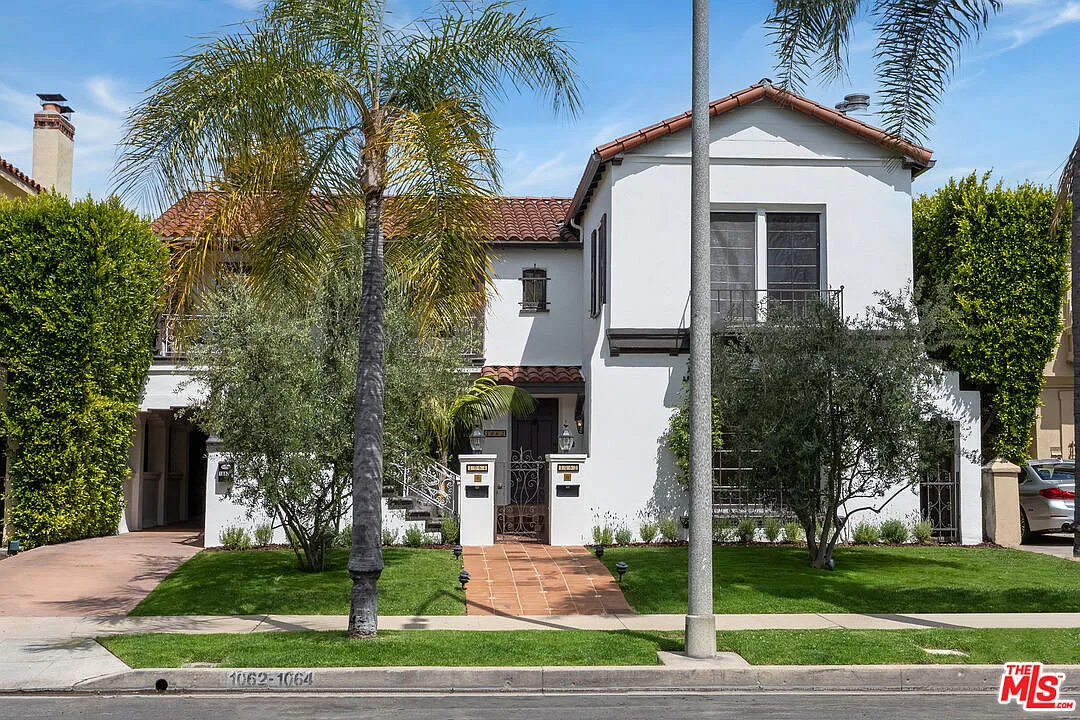 3 bed, 2.5 bath, 1900 sqft, $7,500 — Photo 1