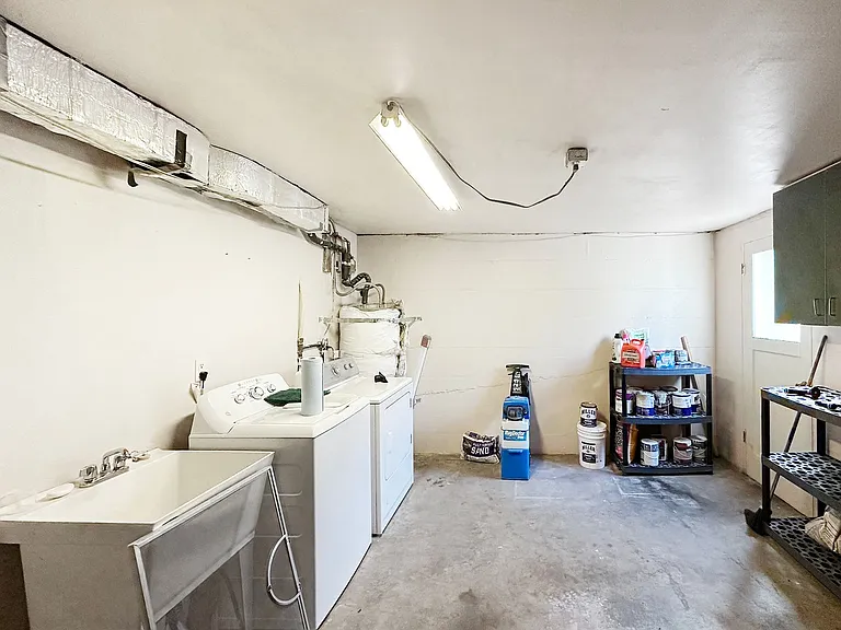 1253 NE 104th St — Photo 16