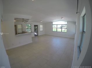 6835 Rue Versailles #2, Miami Beach, FL 33141