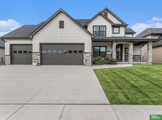 3319 Robyn Rdg, Fremont, NE 68025