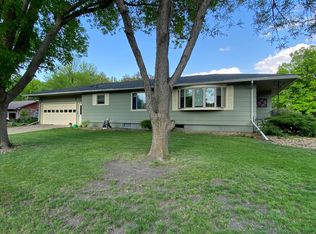 723 6th St SW, Wells, MN 56097