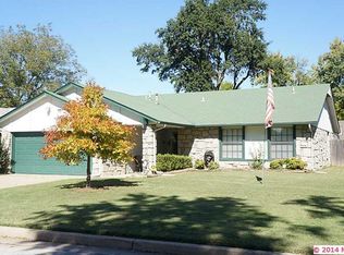 1515 E 68th Pl, Tulsa, OK 74136