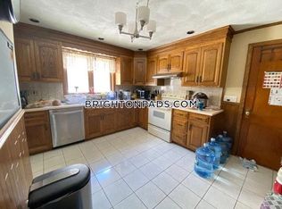 266 Market St #U2, Boston, MA 02135