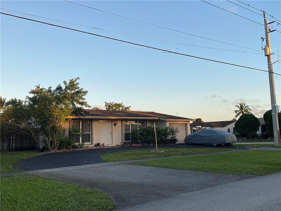 1st image of 4220 NW 115th Terrace