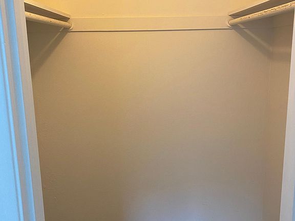 2nd image of 685 Iris Ave #32