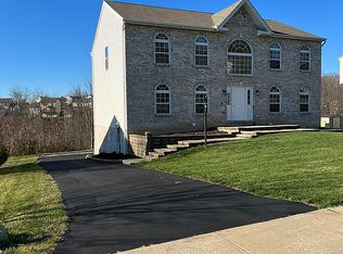 134 Nottingham Dr, Pittsburgh, PA 15205
