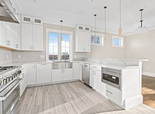 846 Main St #III, Winchester, MA 01890