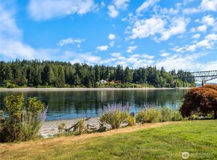 6341 NE Balzow Rd, Suquamish, WA 98392