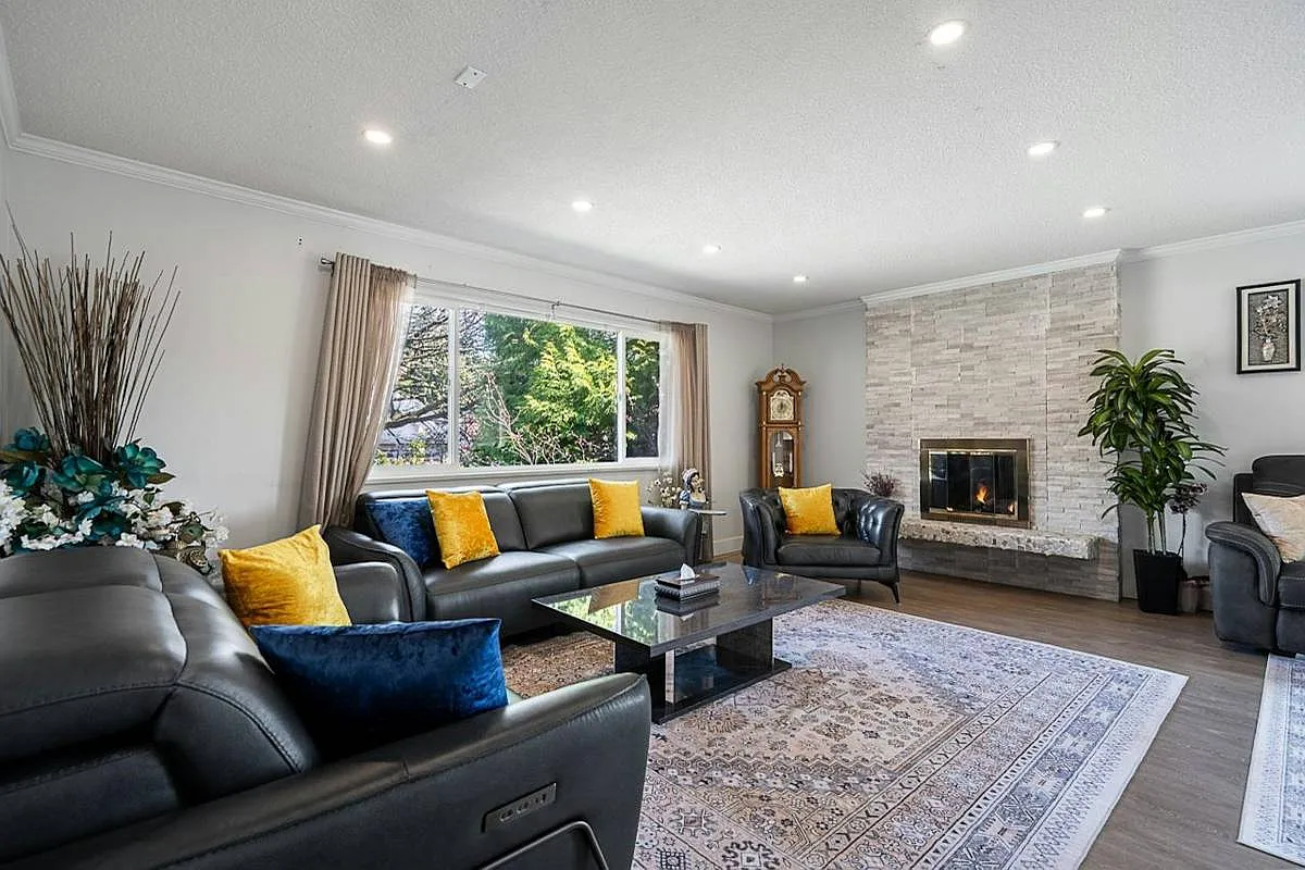 3 bed, 1400 sqft, $4,500 — Photo 3
