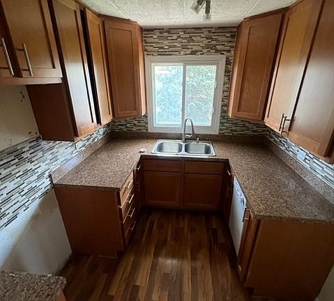3rd image of 10605 Southwest Hwy #2F