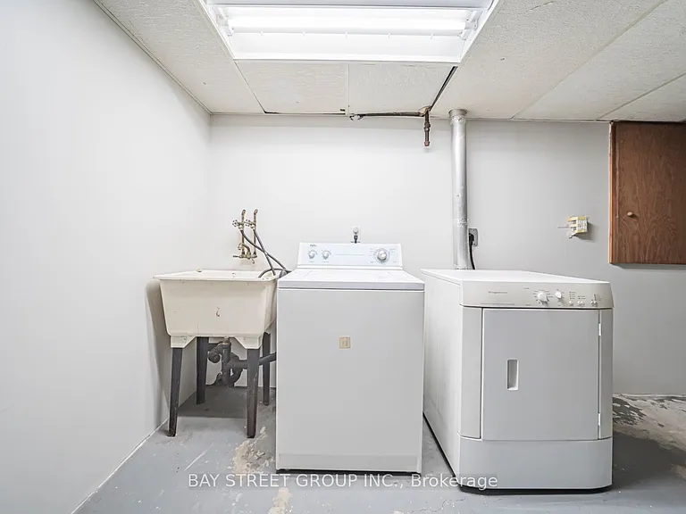 296 Killdeer St W — Photo 21