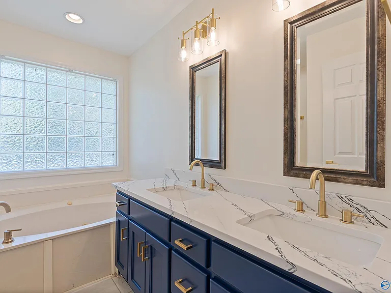231 Jarrett Ln — Photo 8