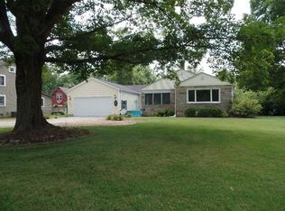 923 Granville Rd, Newark, OH 43055