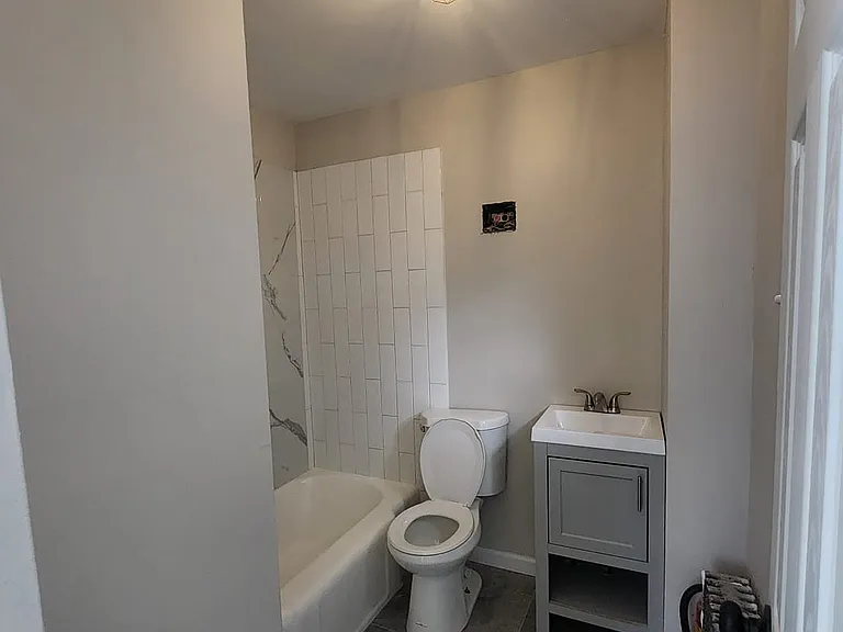 485 Lakeside Ave #11F — Photo 7