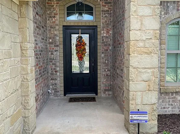 309 Jake Dr, Jarrell, TX 76537