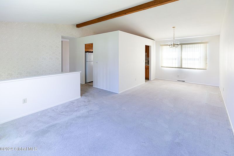 5th image of 4368 Buckingham Drive