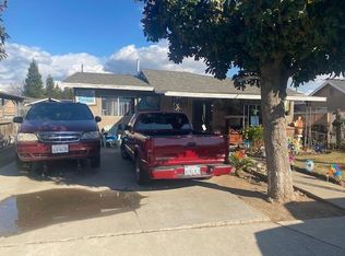 416 Morton Ave, Sanger, CA 93657