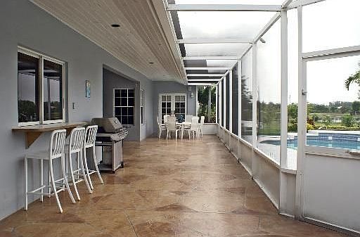 100sq.ft. screen patio