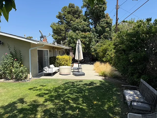 3 bed, 1606 sqft, $4,700 — Photo 4