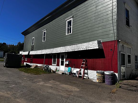 3rd image of 34 Main Street