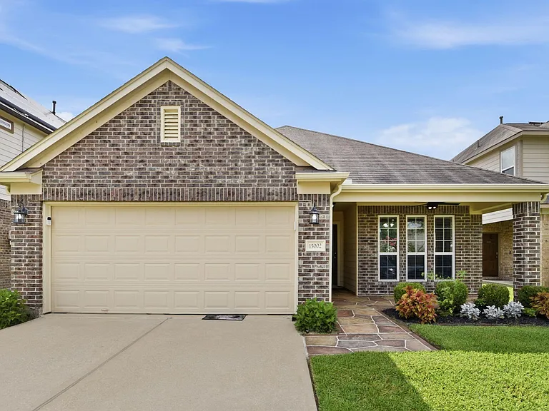 15002 Miller Meadows Ln — Photo 1