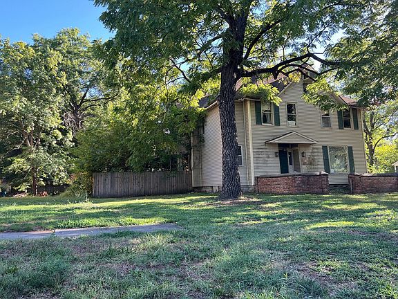 3rd image of 509 W Euclid St