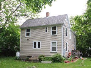 49 Brewster St, Rockland, ME 04841