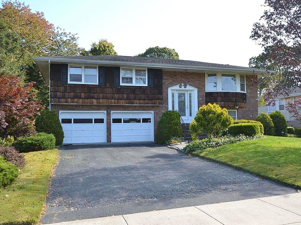 1st image of 11 Hawk Lane