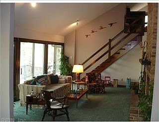 4th image of 1 Brandon Cir