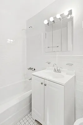 Rented by Compass | media 10