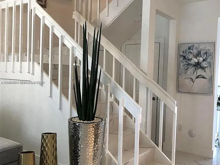 10162 SW 228th Ter — Photo 13