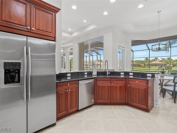 5th image of 11848 Solemar Ct