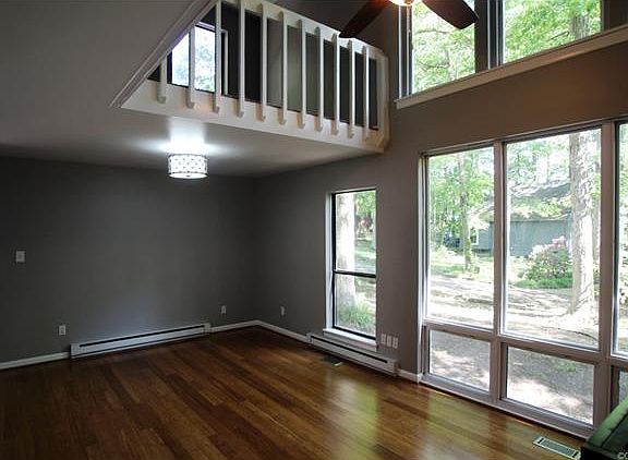 4th image of 10210 Francill Ct