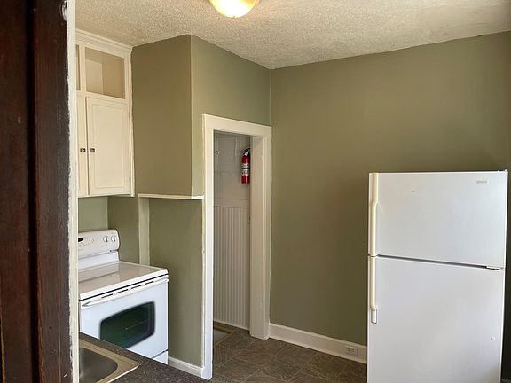 5th image of 812 Tatum St #1