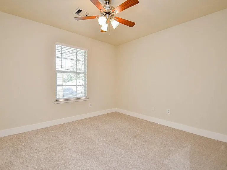 3935 Federal Ln — Photo 23