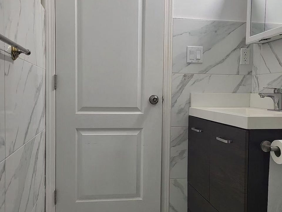 2nd image of 231 Oxford St