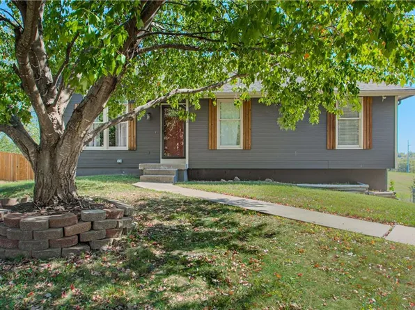 113 S Prairie Rose St, Smithville, MO 64089