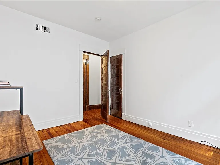 212 Maple St #1 — Photo 26