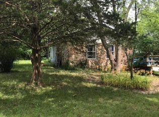 221 State Rte W, Mountain View, MO 65548