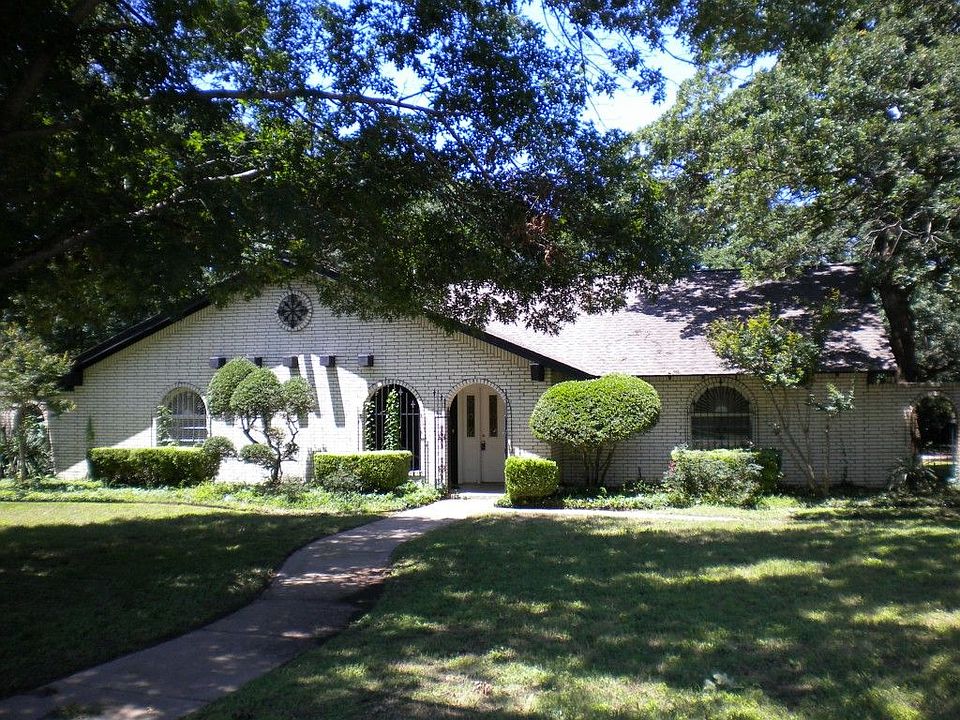 1st image of 104 Timberline Dr N