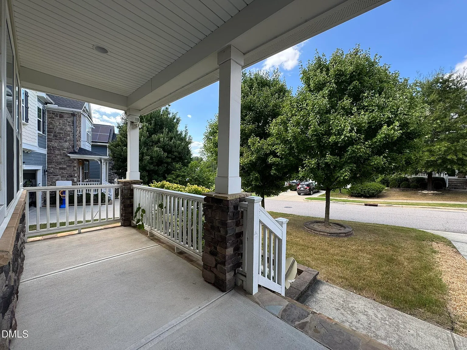 4 bed, 3.0 bath, 2800 sqft, $2,650 — Photo 4