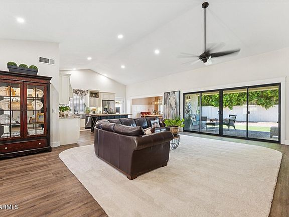 4th image of 9801 W Rockwood Drive