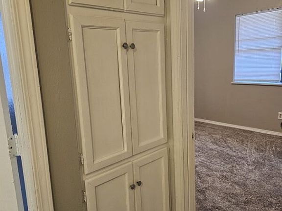 2nd image of 108 Love St APT K8