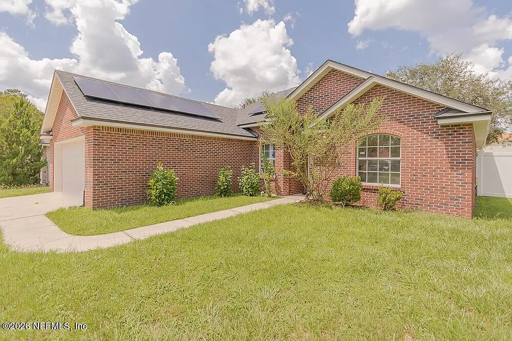 3 bed, 2.0 bath, 1505 sqft, $2,100 — Photo 4