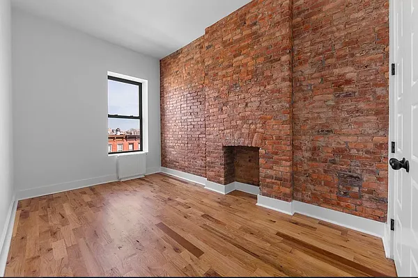 Rented by Compass | media 25