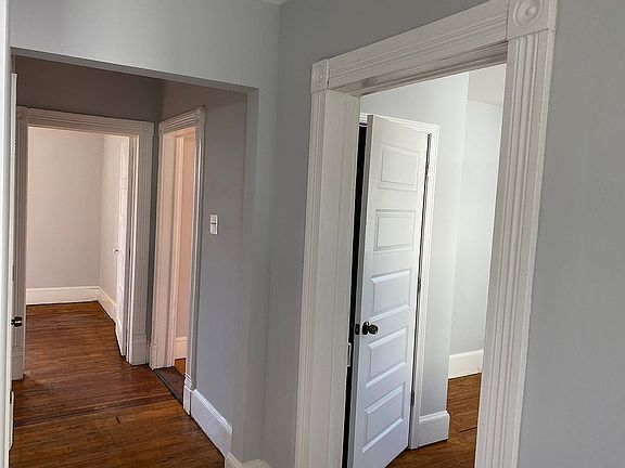 5th image of 2126 Ferndale Ave